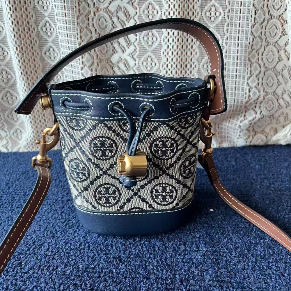 queen xuan Women's Bag Fashionable Blue Mini Handbag